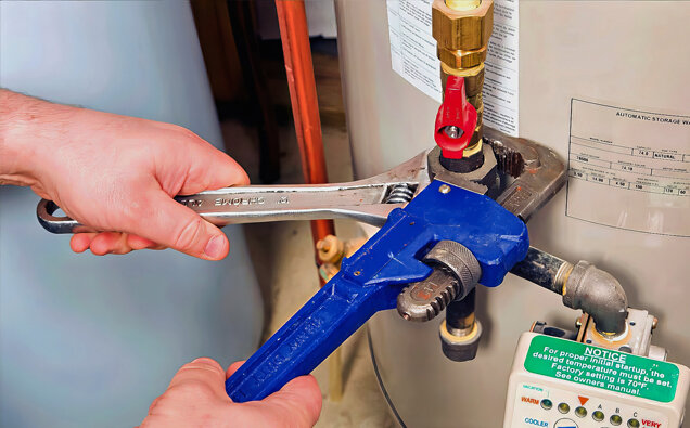 https://beaconsfieldhotwater.com.au/uploads/2025/06/hot-water-servicing-75260.jpg