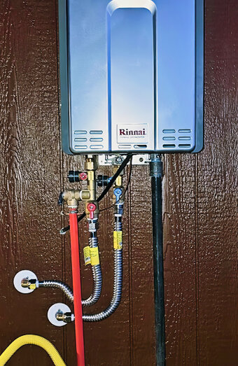 https://beaconsfieldhotwater.com.au/uploads/2025/06/instant-hot-water-systems-93408.jpg