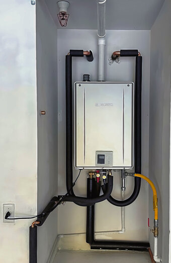 https://beaconsfieldhotwater.com.au/uploads/2025/06/thermostatic-water-systems-92621.jpg